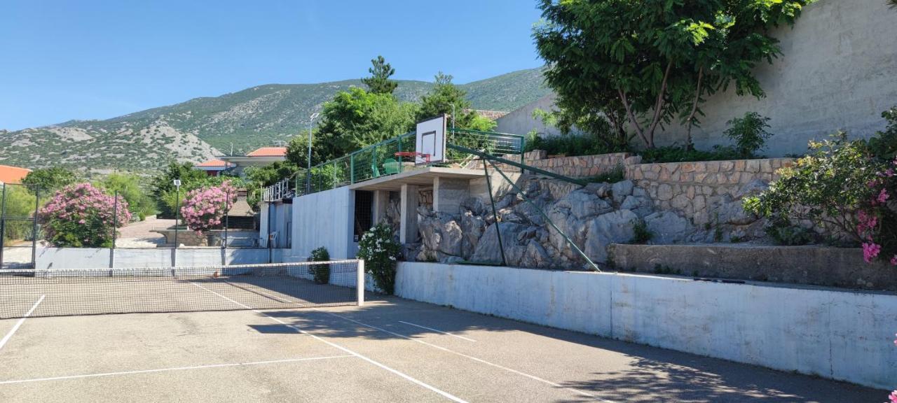 Resort Haus Toma Cesarica Εξωτερικό φωτογραφία